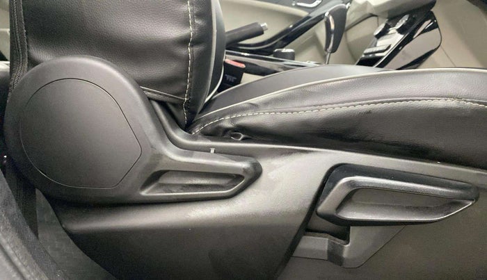 2021 Tata NEXON XZA PLUS (O) DIESEL, Diesel, Automatic, 47,656 km, Driver Side Adjustment Panel