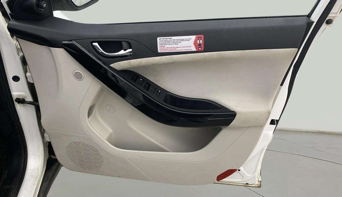 2021 Tata NEXON XZA PLUS (O) DIESEL, Diesel, Automatic, 47,656 km, Driver Side Door Panels Control