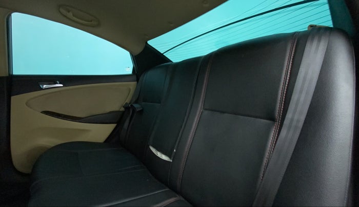 2013 Hyundai Verna FLUIDIC 1.6 VTVT EX, Petrol, Manual, 82,146 km, Right Side Rear Door Cabin