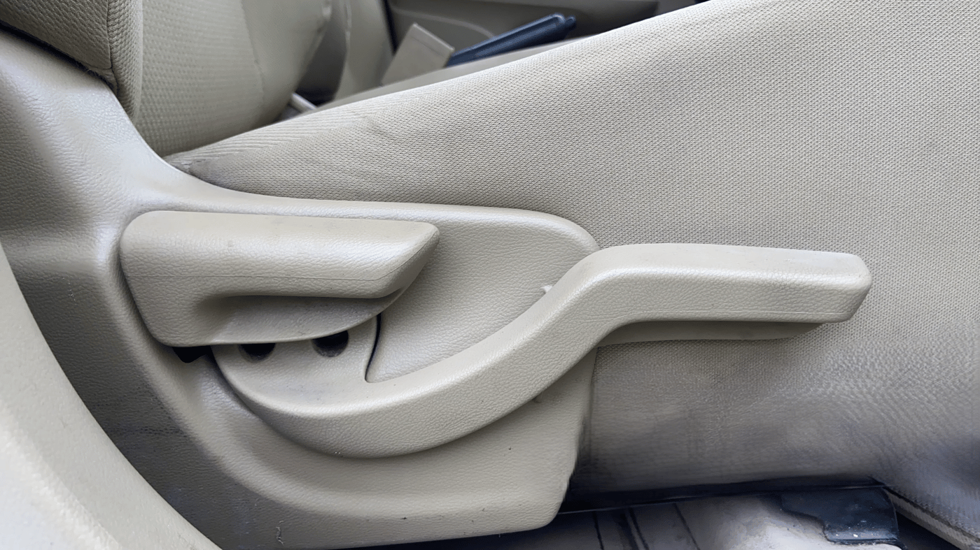 2015 Honda Brio S MT, CNG, Manual, 92,282 km, Driver Side Adjustment Panel