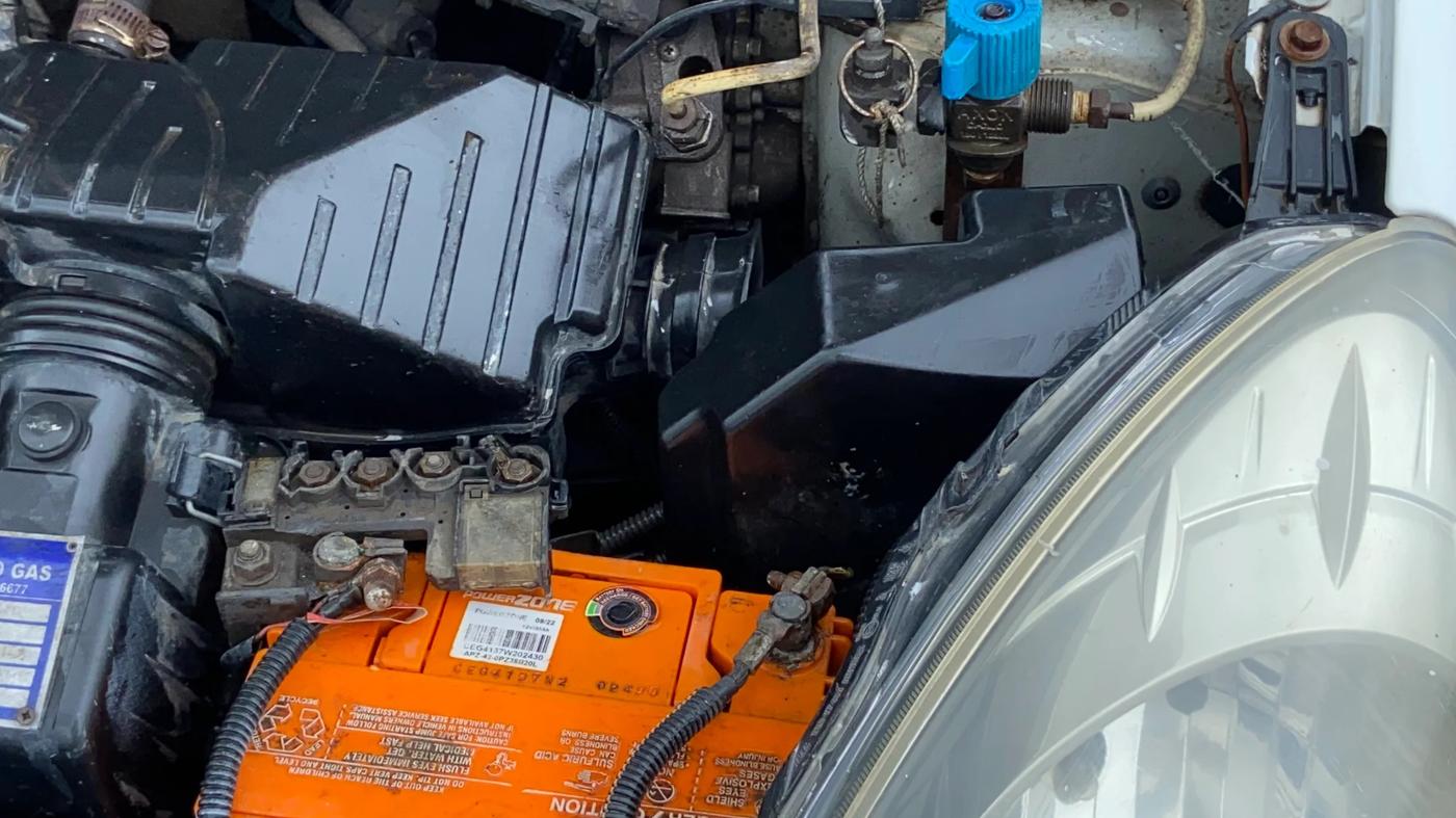 2015 Honda Brio S MT, CNG, Manual, 92,282 km, Engine View - Left