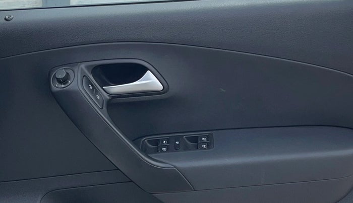 2018 Volkswagen Polo HIGHLINE PLUS 1.5 16 ALLOY, Diesel, Manual, 87,348 km, Driver Side Door Panels Control