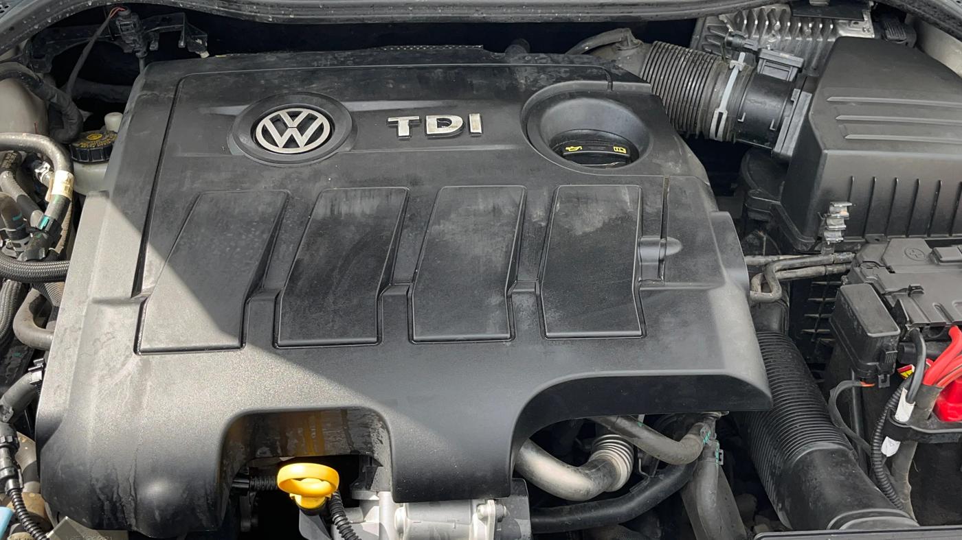 2018 Volkswagen Polo HIGHLINE PLUS 1.5 16 ALLOY, Diesel, Manual, 87,348 km, Engine View