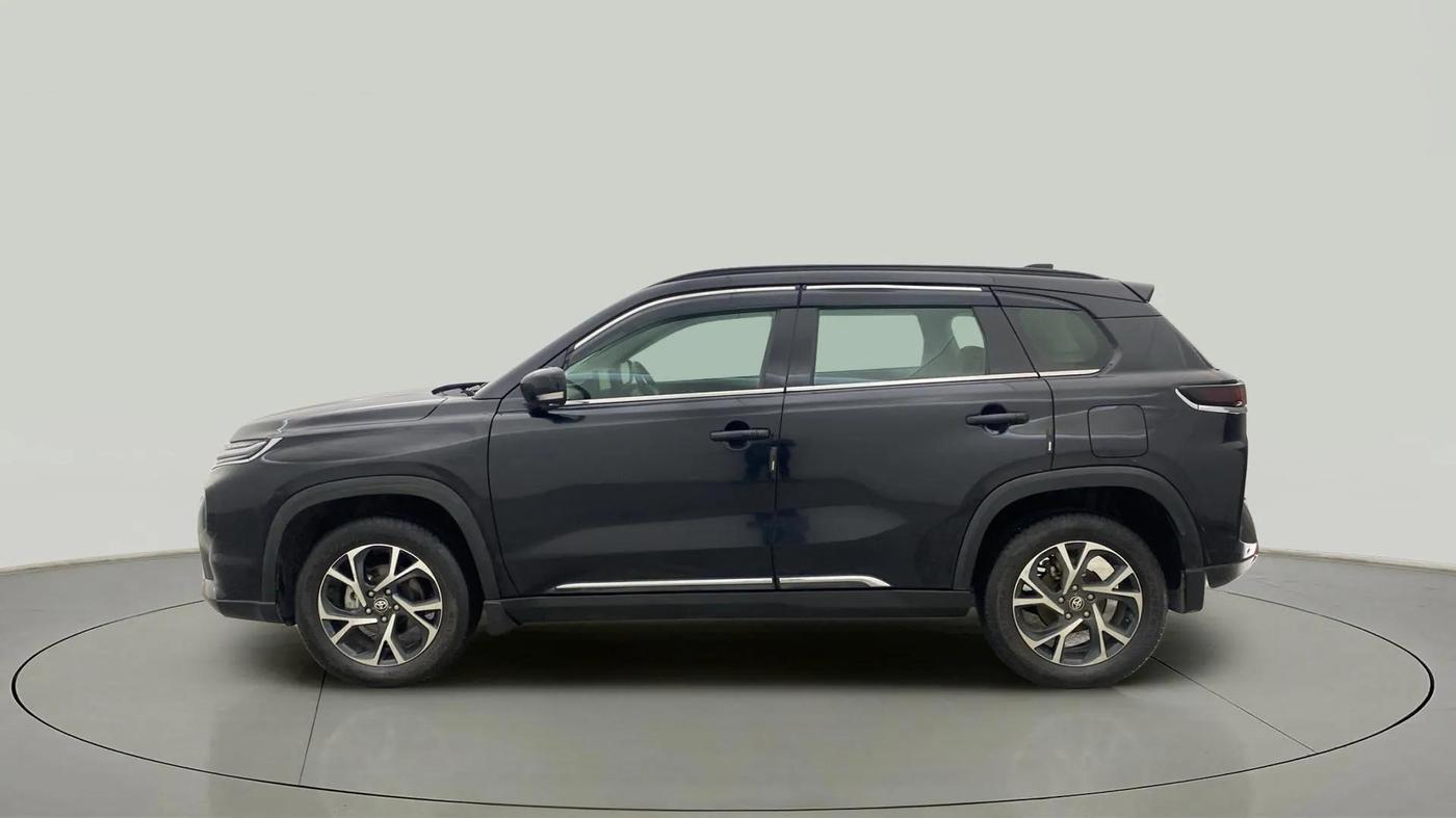 2024 Toyota URBAN CRUISER HYRYDER V NEO DRIVE, Petrol, Manual, 10,399 km, Left Side