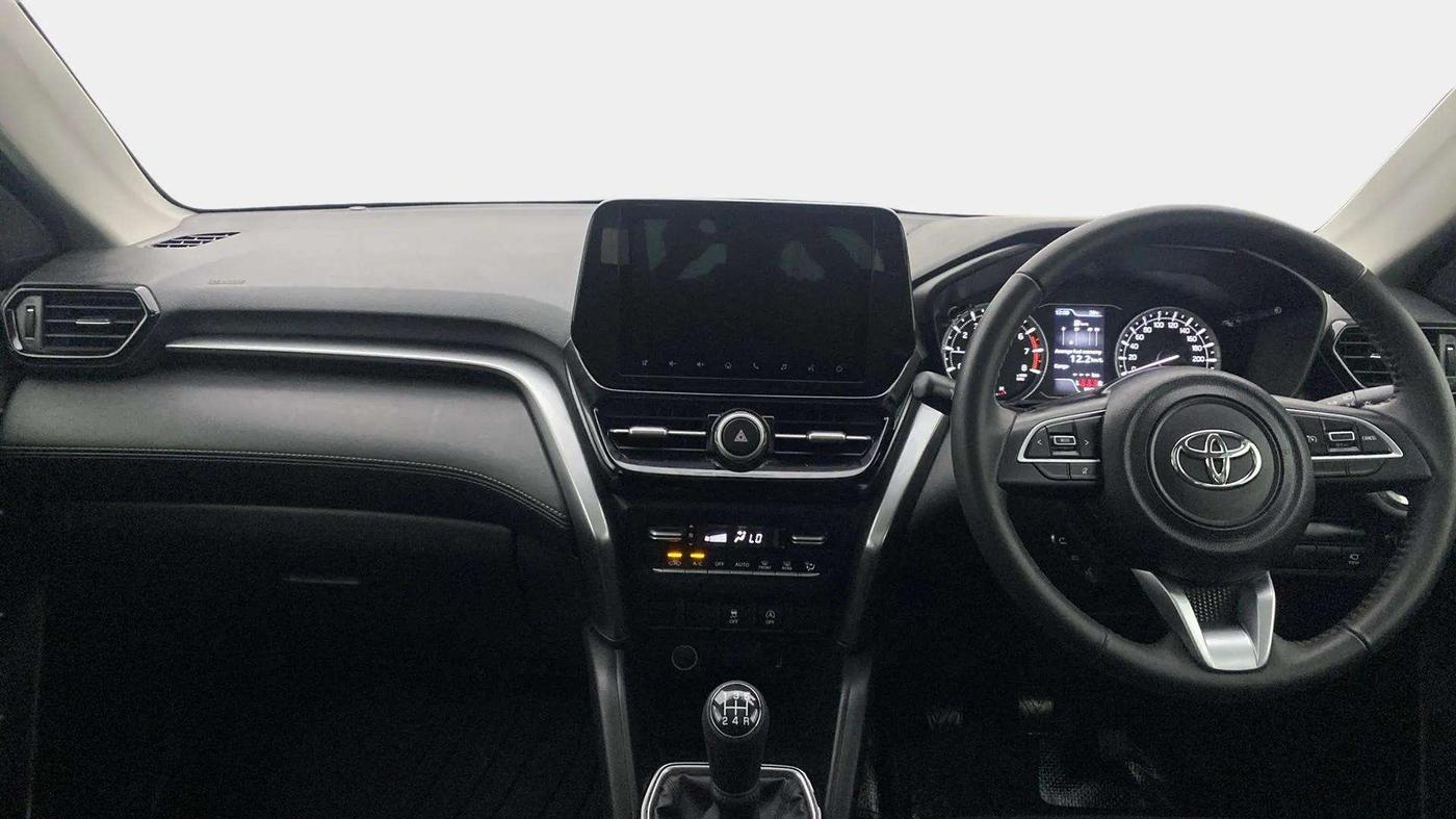 2024 Toyota URBAN CRUISER HYRYDER V NEO DRIVE, Petrol, Manual, 10,399 km, Dashboard