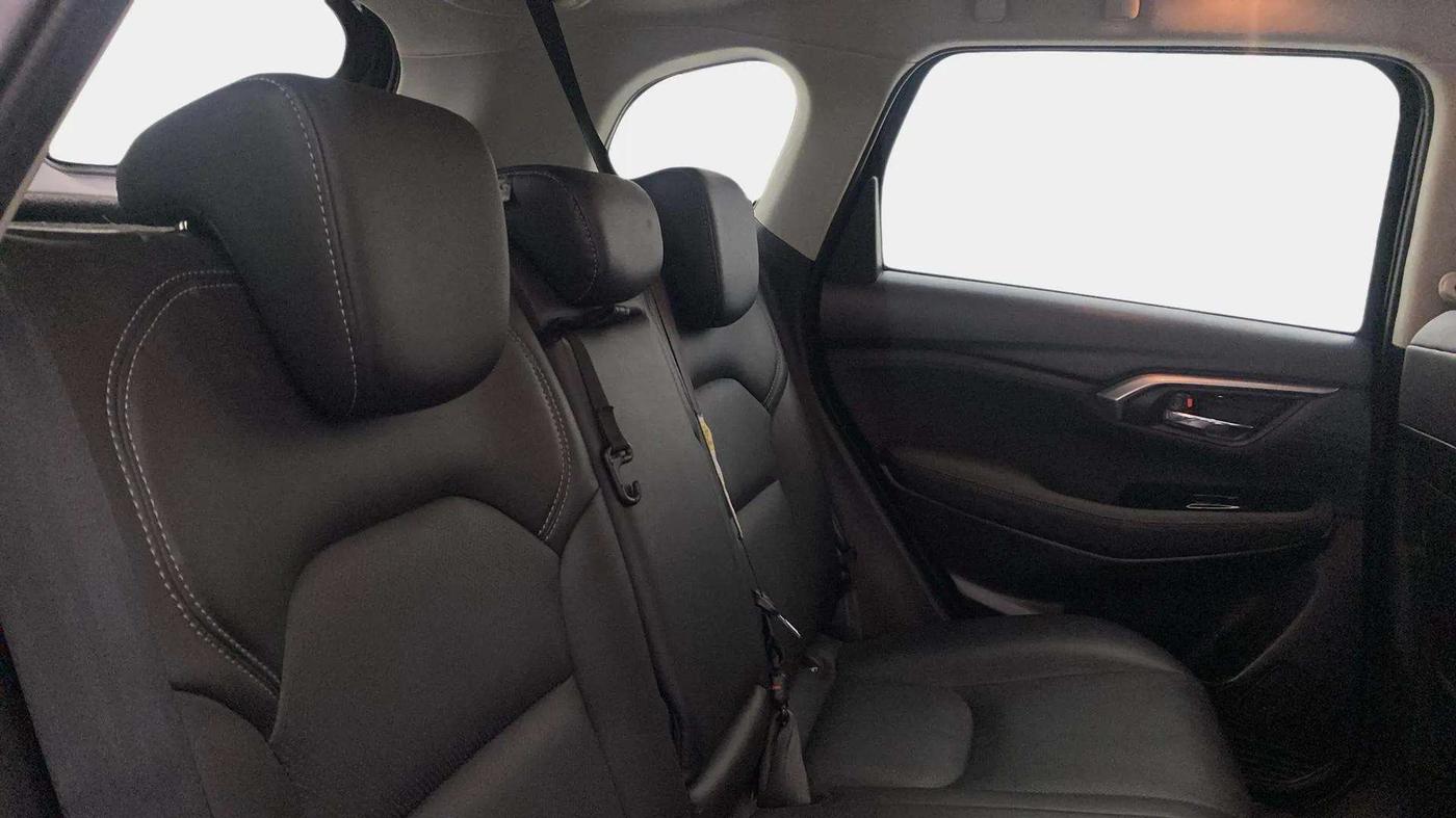 2024 Toyota URBAN CRUISER HYRYDER V NEO DRIVE, Petrol, Manual, 10,399 km, Right Side Rear Door Cabin