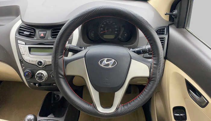2017 Hyundai Eon SPORTZ, Petrol, Manual, 35,025 km, Steering Wheel Close Up