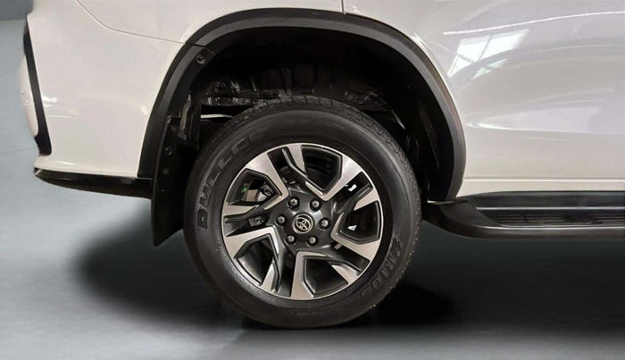 2022 Toyota Fortuner 4X4 AT 2.8 LEGENDER, Diesel, Automatic, 61,622 km, Left Front Wheel