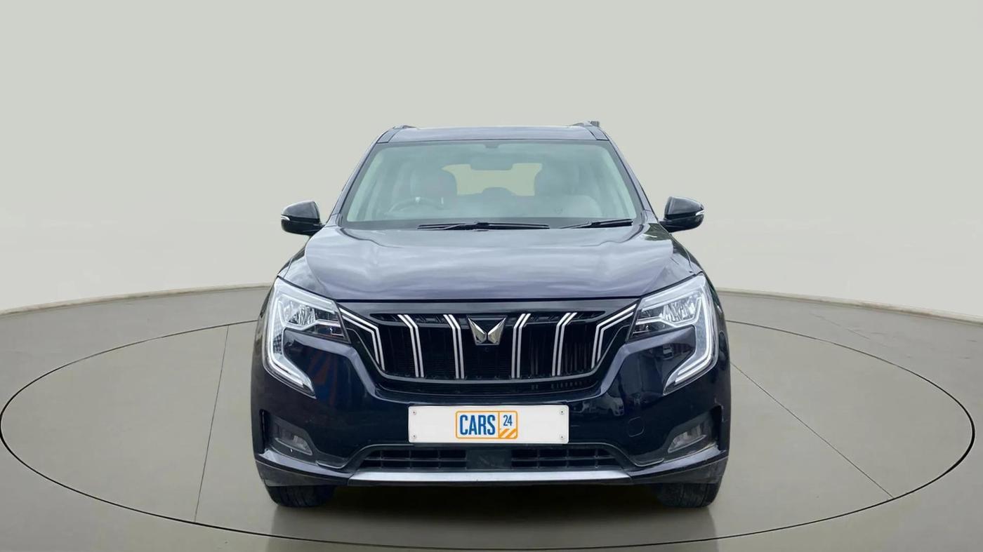 2022 Mahindra XUV700 AX 5 P MT 5 STR, Petrol, Manual, 22,083 km, Front