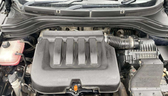 2022 Mahindra XUV700 AX 5 P MT 5 STR, Petrol, Manual, 22,083 km, Engine View