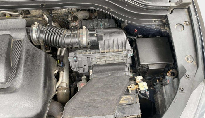 2022 Mahindra XUV700 AX 5 P MT 5 STR, Petrol, Manual, 22,083 km, Engine View - Left