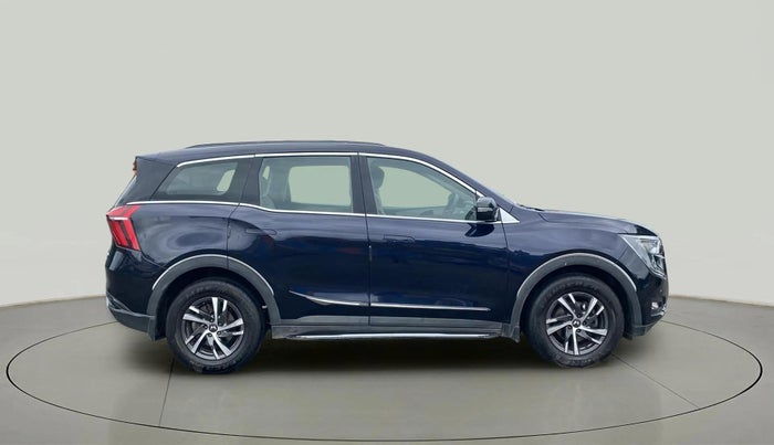 2022 Mahindra XUV700 AX 5 P MT 5 STR, Petrol, Manual, 22,083 km, Right Side View