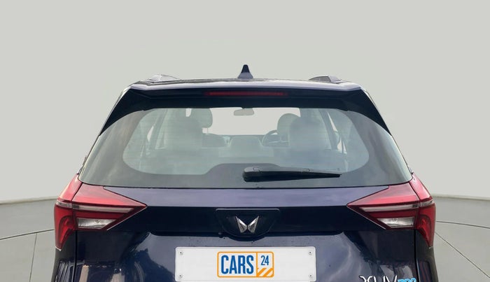 2022 Mahindra XUV700 AX 5 P MT 5 STR, Petrol, Manual, 22,083 km, Rear Windshield