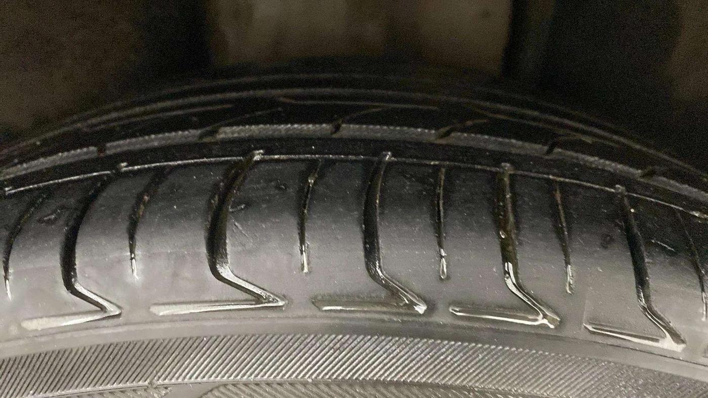 2017 Skoda Superb L&K 1.8 TSI AT, Petrol, Automatic, 54,460 km, Left Rear Tyre Tread