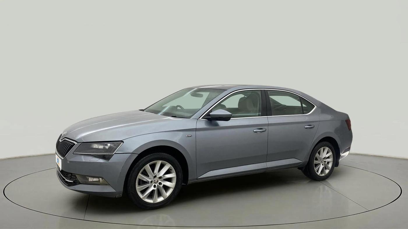 2017 Skoda Superb L&K 1.8 TSI AT, Petrol, Automatic, 54,460 km, Left Front Diagonal
