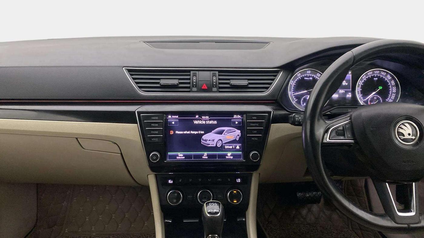 2017 Skoda Superb L&K 1.8 TSI AT, Petrol, Automatic, 54,460 km, Air Conditioner