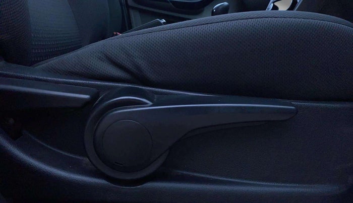 2019 Tata Tiago XZ PLUS PETROL, Petrol, Manual, 42,805 km, Driver Side Adjustment Panel