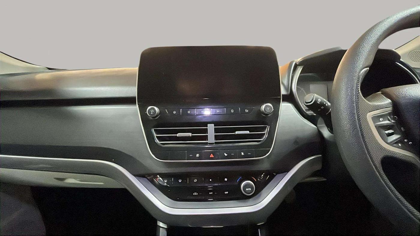2021 Tata Safari XT PLUS, Diesel, Manual, 64,894 km, Air Conditioner