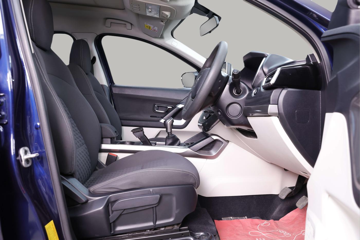 2021 Tata Safari XT PLUS, Diesel, Manual, 64,894 km, Right Side Front Door Cabin
