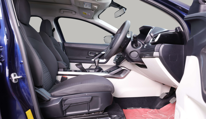 2021 Tata Safari XT PLUS, Diesel, Manual, 64,894 km, Right Side Front Door Cabin