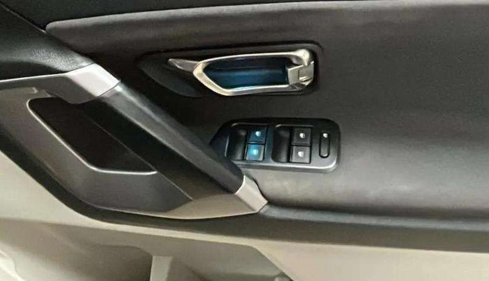 2021 Tata Safari XT PLUS, Diesel, Manual, 64,894 km, Driver Side Door Panels Control