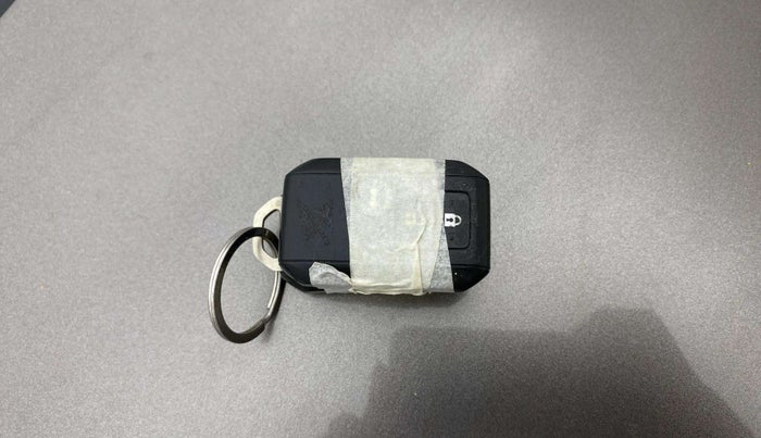 2022 Maruti Dzire ZXI Plus, Petrol, Manual, 1,01,261 km, Key Close Up