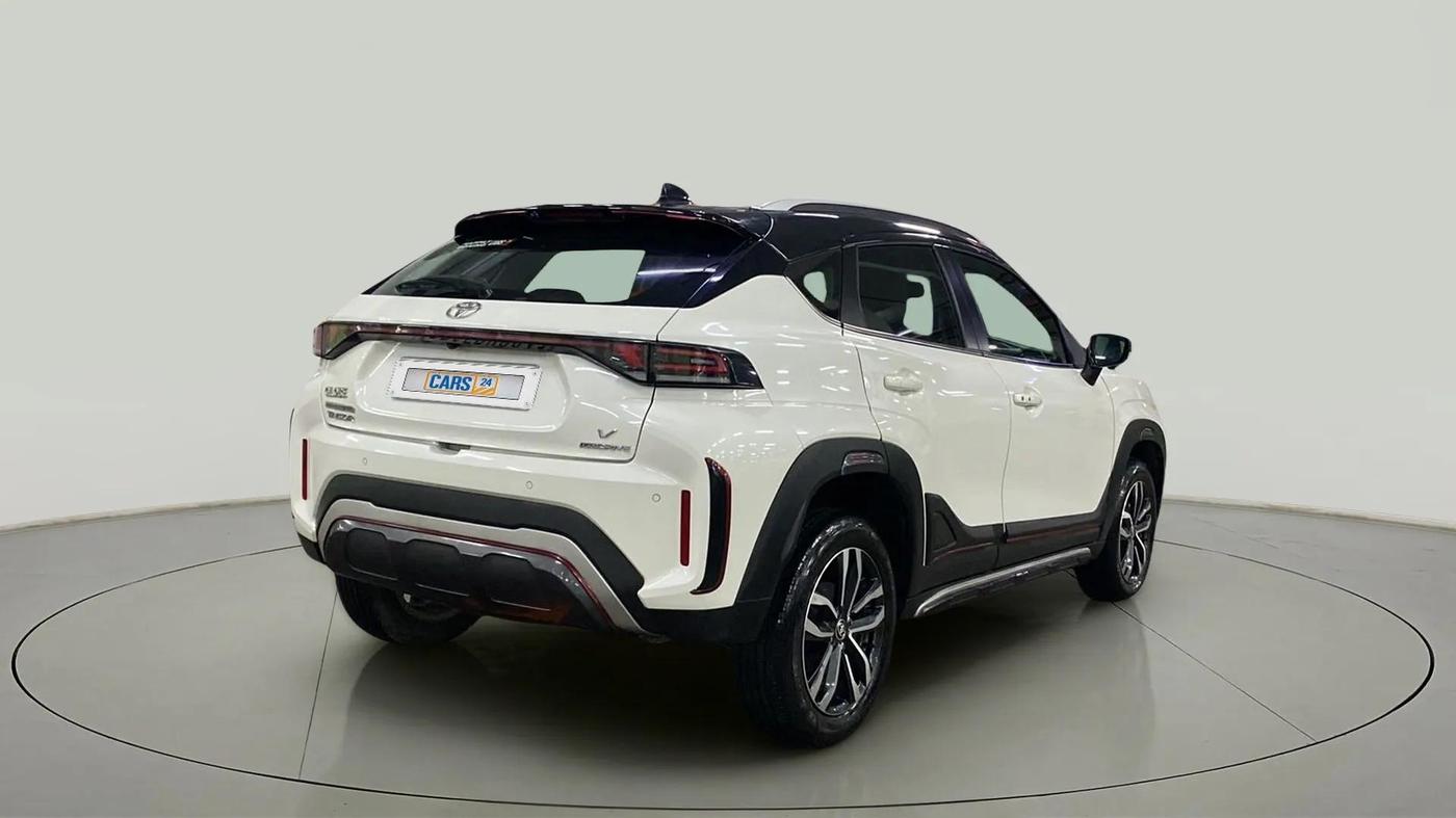 2024 Toyota Urban Cruiser Taisor V 1.0 Petrol MT Dual Tone, Petrol, Manual, 10,036 km, Right Back Diagonal