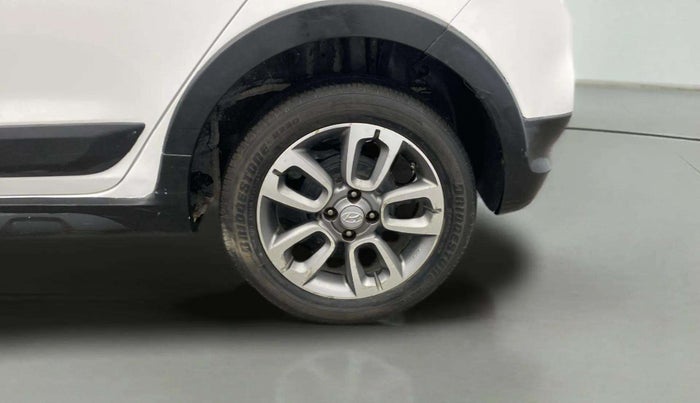 2017 Hyundai Elite i20 ASTA 1.4 CRDI DUAL TONE, Diesel, Manual, 98,719 km, Left Rear Wheel