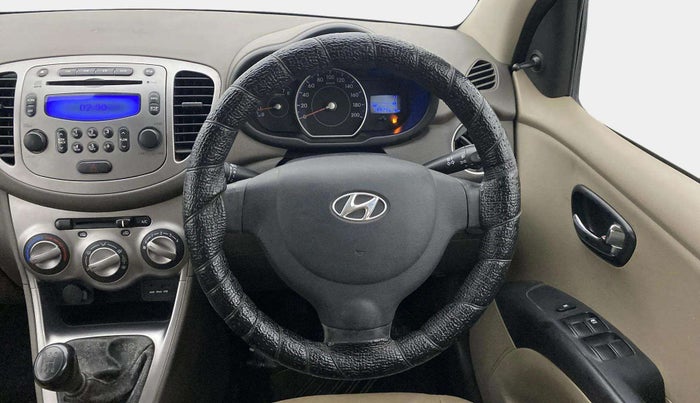 2015 Hyundai i10 SPORTZ 1.1, Petrol, Manual, 42,566 km, Steering Wheel Close Up