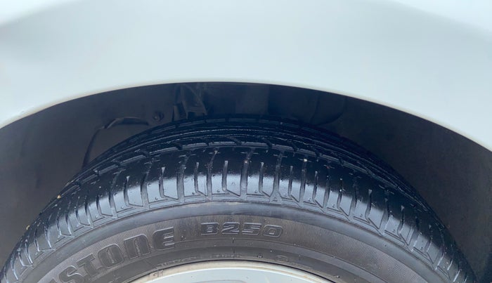 2023 Tata Tiago XM CNG, CNG, Manual, 32,657 km, Left Front Tyre Tread