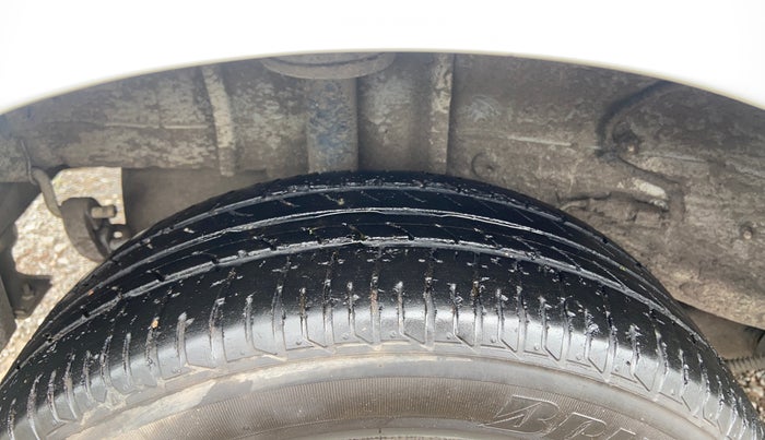 2023 Tata Tiago XM CNG, CNG, Manual, 32,657 km, Right Rear Tyre Tread