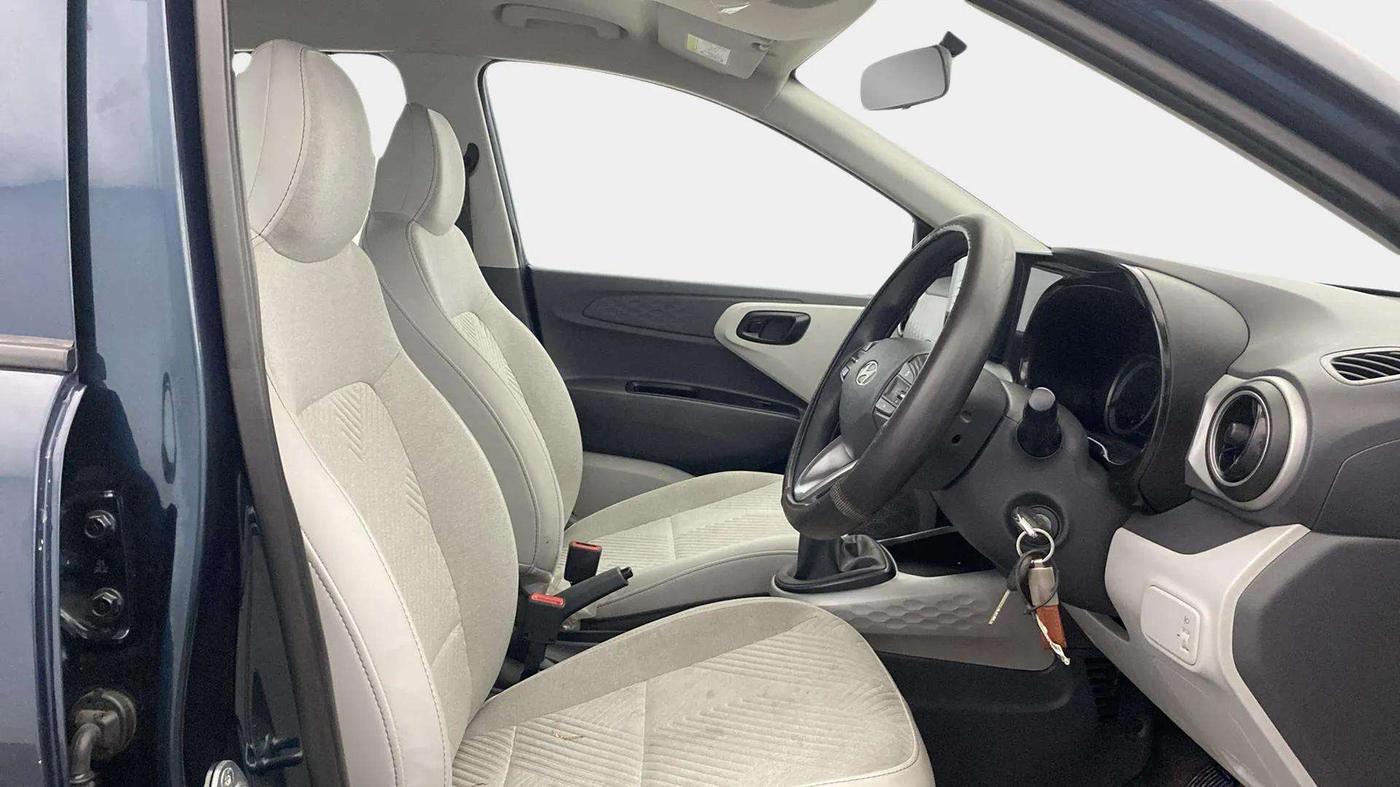 2024 Hyundai GRAND I10 NIOS MAGNA 1.2 KAPPA VTVT, Petrol, Manual, 8,806 km, Right Side Front Door Cabin