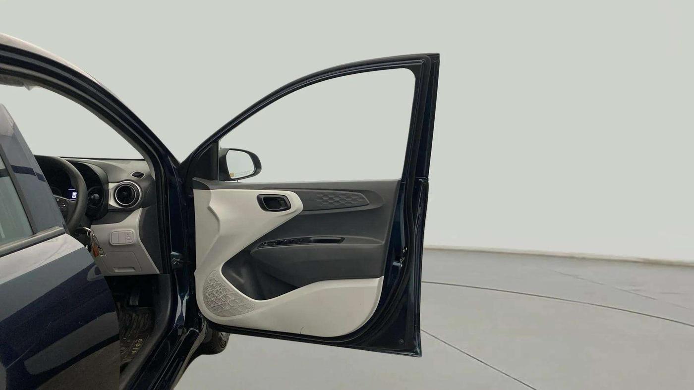 2024 Hyundai GRAND I10 NIOS MAGNA 1.2 KAPPA VTVT, Petrol, Manual, 8,806 km, RHS Front Door