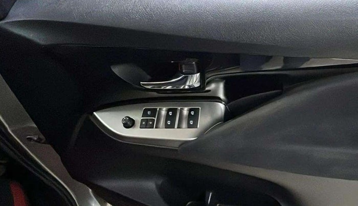 2017 Toyota Innova Crysta 2.4 VX 8 STR, Diesel, Manual, 77,820 km, Driver Side Door Panels Control