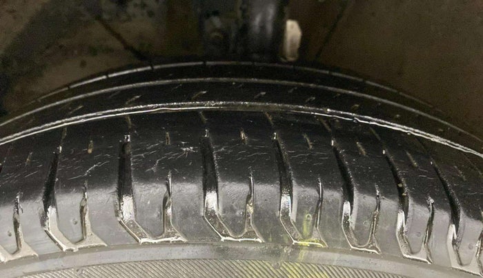 2021 Maruti Ertiga ZXI+ SHVS, Petrol, Manual, 26,921 km, Left Front Tyre Tread