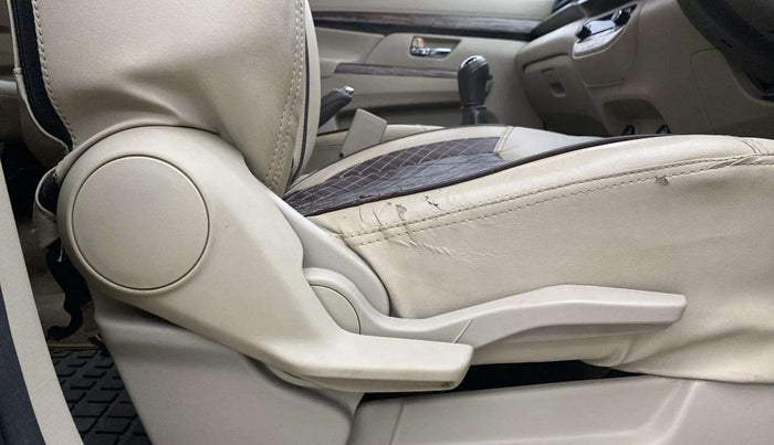 2021 Maruti Ertiga ZXI+ SHVS, Petrol, Manual, 26,921 km, Driver Side Adjustment Panel