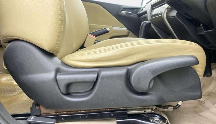 2015 Honda City 1.5L I-VTEC VX CVT, Petrol, Automatic, 1,01,436 km, Driver Side Adjustment Panel