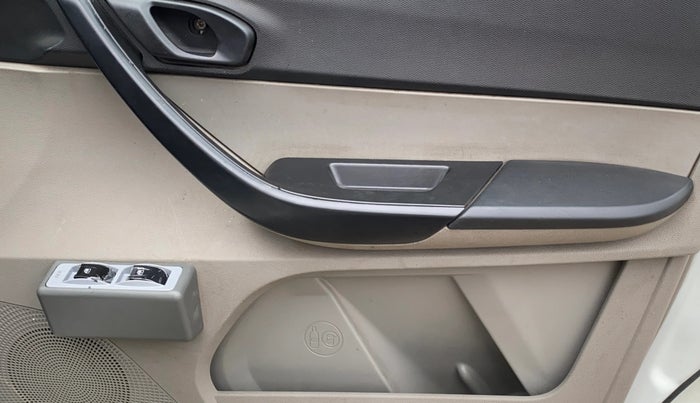 2019 Tata Tiago XE PETROL, Petrol, Manual, 63,621 km, Driver Side Door Panels Control