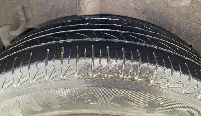 2015 Maruti Celerio VXI AMT, Petrol, Automatic, 78,373 km, Right Rear Tyre Tread