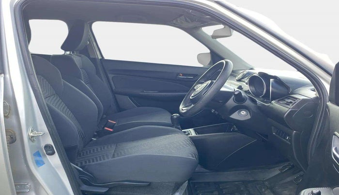 2024 Maruti Swift VXi, Petrol, Manual, 25,034 km, Right Side Front Door Cabin