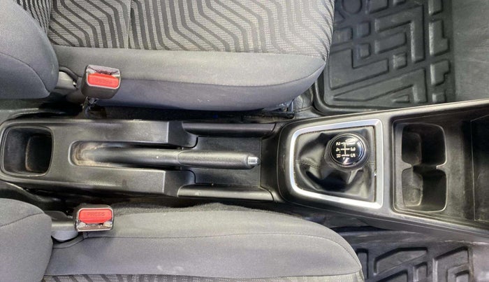 2024 Maruti Swift VXi, Petrol, Manual, 25,034 km, Gear Lever