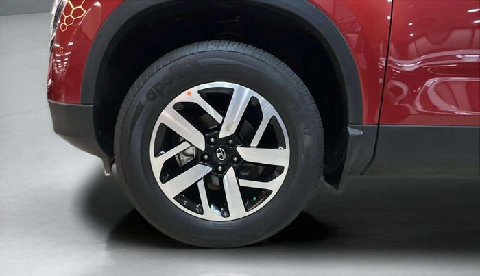 2021 Tata Harrier XZA PLUS 2.0L, Diesel, Automatic, 29,861 km, Left Front Wheel