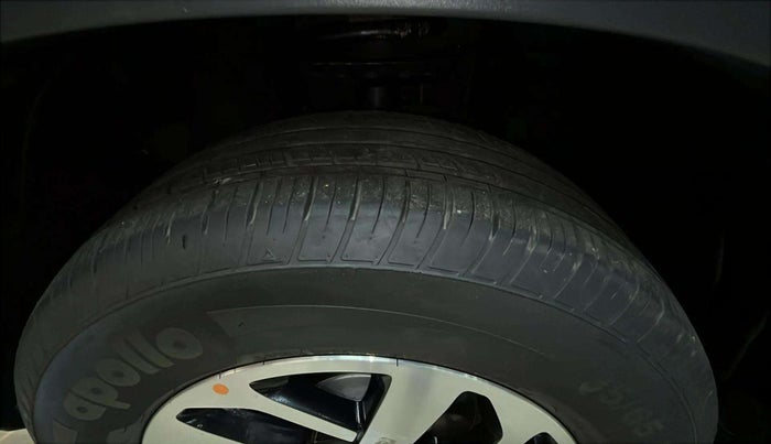 2021 Tata Harrier XZA PLUS 2.0L, Diesel, Automatic, 29,861 km, Left Front Tyre Tread