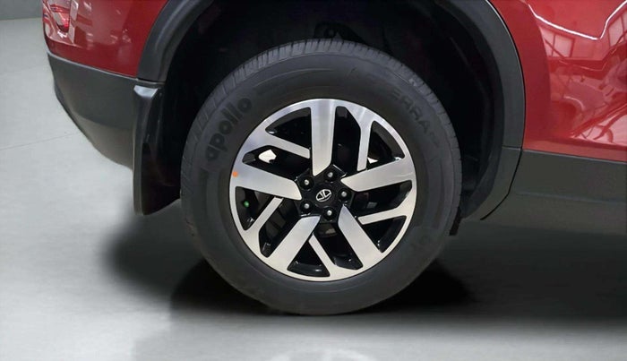 2021 Tata Harrier XZA PLUS 2.0L, Diesel, Automatic, 29,861 km, Right Rear Wheel