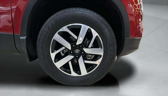 2021 Tata Harrier XZA PLUS 2.0L, Diesel, Automatic, 29,861 km, Right Front Wheel