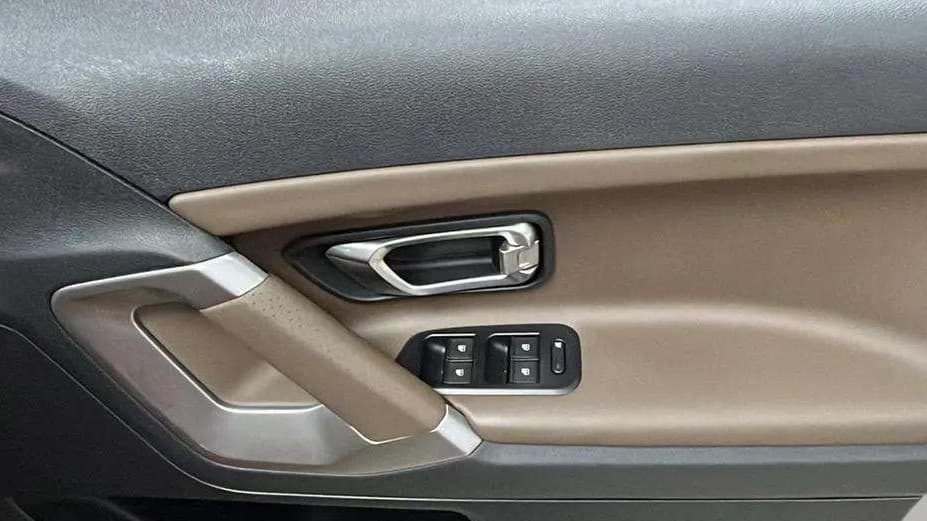 2021 Tata Harrier XZA PLUS 2.0L, Diesel, Automatic, 29,861 km, Driver Side Door Panels Control