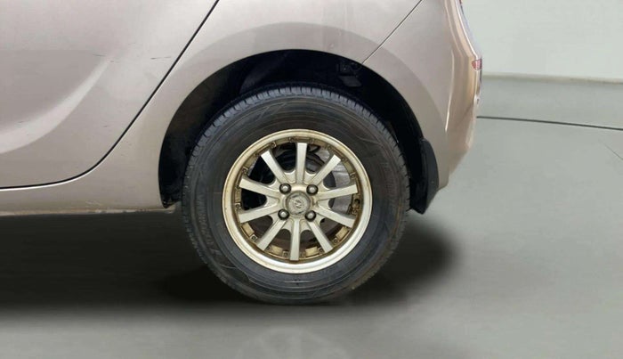 2013 Hyundai i20 MAGNA 1.2, Petrol, Manual, 75,844 km, Left Rear Wheel
