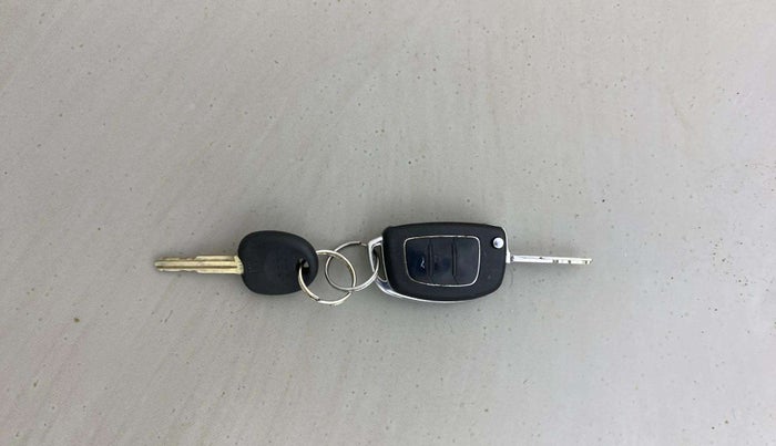 2013 Hyundai i20 MAGNA 1.2, Petrol, Manual, 75,844 km, Key Close Up