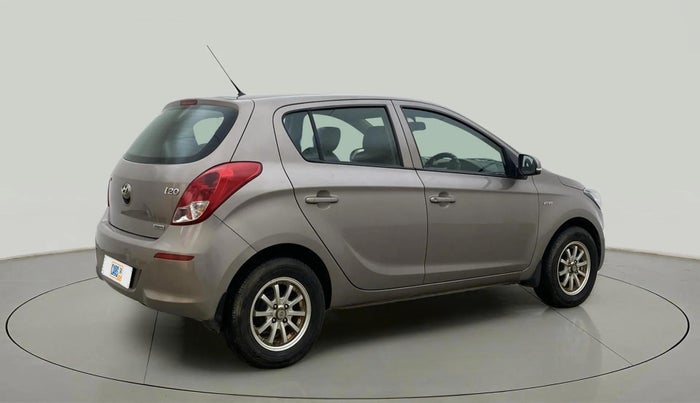 2013 Hyundai i20 MAGNA 1.2, Petrol, Manual, 75,844 km, Right Back Diagonal
