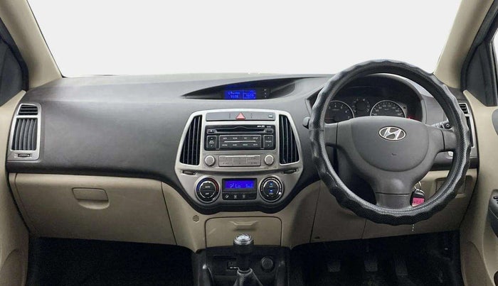 2013 Hyundai i20 MAGNA 1.2, Petrol, Manual, 75,844 km, Dashboard